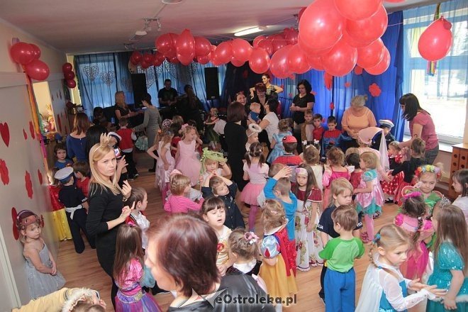 Ostrołęka: Zabawa choinkowa w Przedszkolu Miejskim nr 5 [10.02.2015] - zdjęcie #35 - eOstroleka.pl