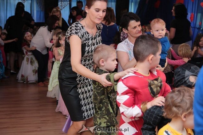 Ostrołęka: Zabawa choinkowa w Przedszkolu Miejskim nr 5 [10.02.2015] - zdjęcie #12 - eOstroleka.pl