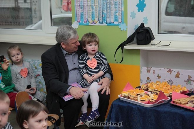 Dzień Babci i Dziadka u „Stokrotek” w Jasiu i Małgosi [11.02.2015] - zdjęcie #33 - eOstroleka.pl