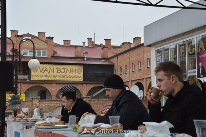 Mistrzostwa Ostrołeki w jedzeniu pączków [12.02.2015] - zdjęcie #9 - eOstroleka.pl