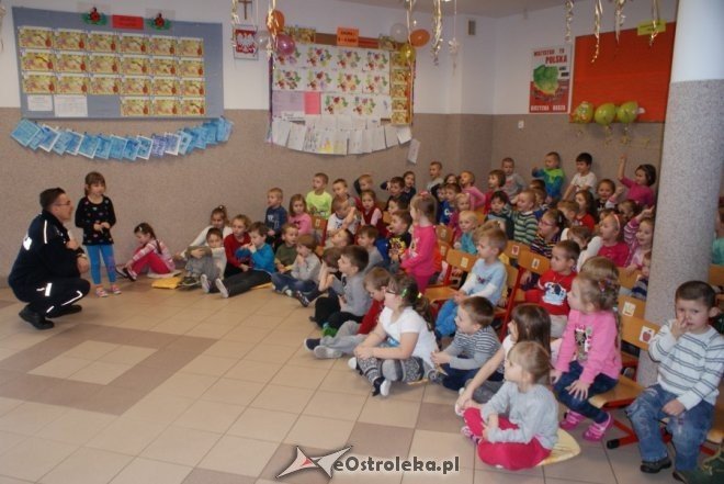 Przedszkolaki z Rzekunia wiedzą jak używać odblasków [12.02.2015] - zdjęcie #1 - eOstroleka.pl