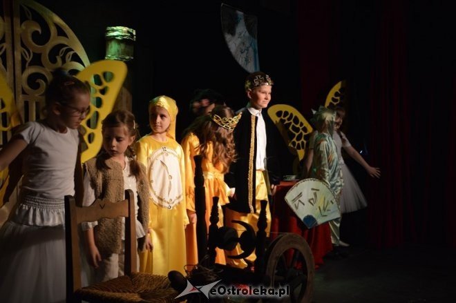 Dziecięcy Teatr Amatorski - Bajka kołowrotka [15.02.2015] - zdjęcie #13 - eOstroleka.pl