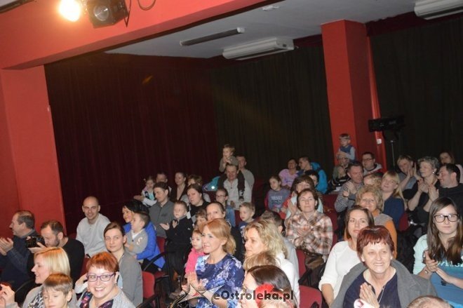 Dziecięcy Teatr Amatorski - Bajka kołowrotka [15.02.2015] - zdjęcie #4 - eOstroleka.pl