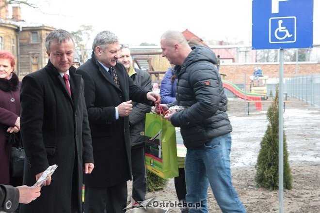 Ostrołęka: Klucze do mieszkań socjalnych przekazane [23.02.2015] - zdjęcie #9 - eOstroleka.pl