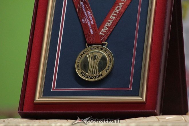 Stephane Antiga na obchodach XV lecia ASPS NET Ostrołęka [27.02.2015] - zdjęcie #31 - eOstroleka.pl