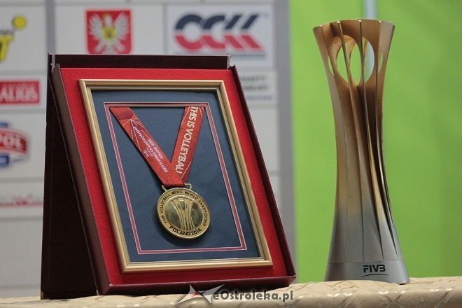 Stephane Antiga na obchodach XV lecia ASPS NET Ostrołęka [27.02.2015] - zdjęcie #29 - eOstroleka.pl