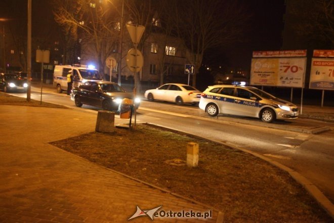 Ostrołęka: Kobieta i dwoje dzieci potrącone na przejściu dla pieszych. Wszyscy trafili do szpitala [28.02.2015] - zdjęcie #4 - eOstroleka.pl