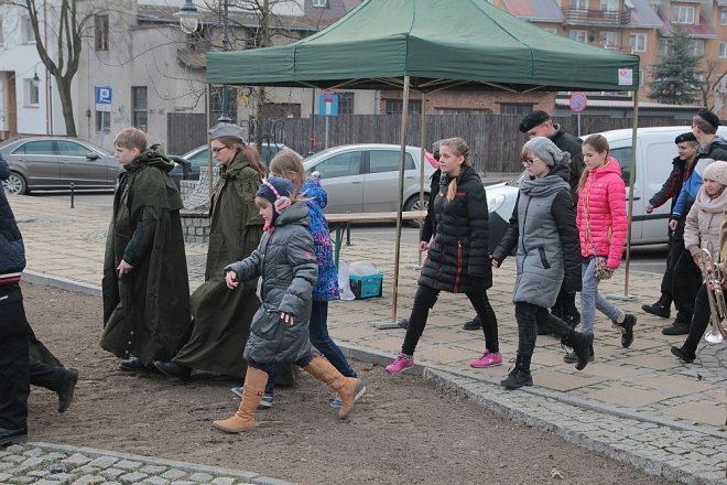 Miejskie obchody Narodowego Dnia Pamięci Żołnierzy Wyklętych [01.03.2015] - zdjęcie #22 - eOstroleka.pl