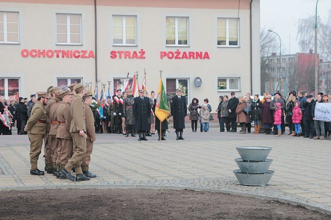 Miejskie obchody Narodowego Dnia Pamięci Żołnierzy Wyklętych [01.03.2015] - zdjęcie #28 - eOstroleka.pl
