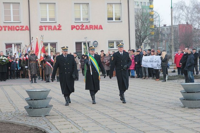 Miejskie obchody Narodowego Dnia Pamięci Żołnierzy Wyklętych [01.03.2015] - zdjęcie #29 - eOstroleka.pl