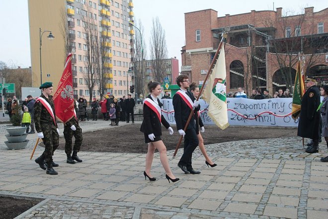 Miejskie obchody Narodowego Dnia Pamięci Żołnierzy Wyklętych [01.03.2015] - zdjęcie #39 - eOstroleka.pl