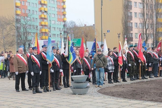 Miejskie obchody Narodowego Dnia Pamięci Żołnierzy Wyklętych [01.03.2015] - zdjęcie #63 - eOstroleka.pl