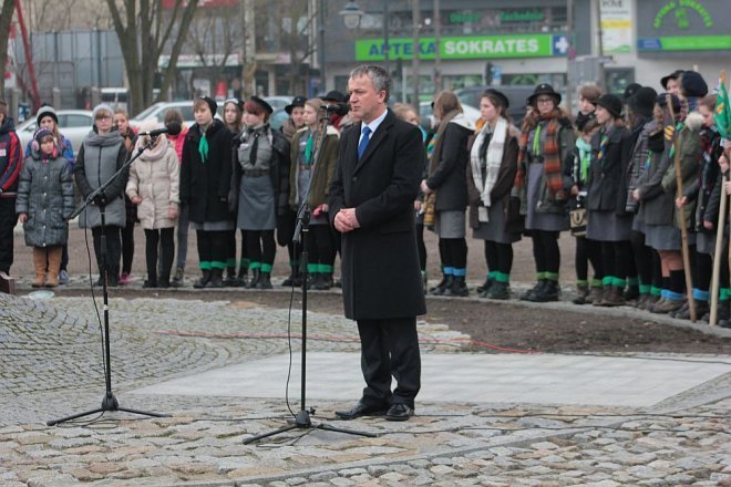 Miejskie obchody Narodowego Dnia Pamięci Żołnierzy Wyklętych [01.03.2015] - zdjęcie #82 - eOstroleka.pl