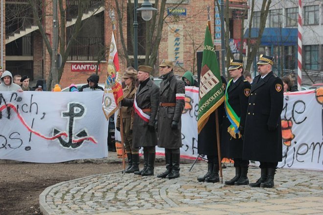 Miejskie obchody Narodowego Dnia Pamięci Żołnierzy Wyklętych [01.03.2015] - zdjęcie #83 - eOstroleka.pl