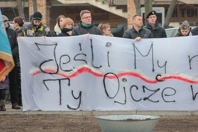 Miejskie obchody Narodowego Dnia Pamięci Żołnierzy Wyklętych [01.03.2015] - zdjęcie #99 - eOstroleka.pl