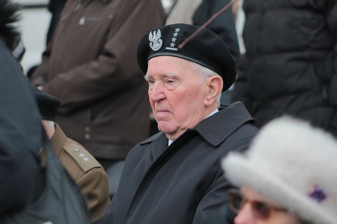 Miejskie obchody Narodowego Dnia Pamięci Żołnierzy Wyklętych [01.03.2015] - zdjęcie #92 - eOstroleka.pl