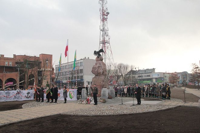 Miejskie obchody Narodowego Dnia Pamięci Żołnierzy Wyklętych [01.03.2015] - zdjęcie #101 - eOstroleka.pl