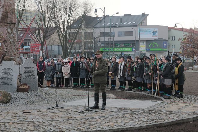 Miejskie obchody Narodowego Dnia Pamięci Żołnierzy Wyklętych [01.03.2015] - zdjęcie #86 - eOstroleka.pl