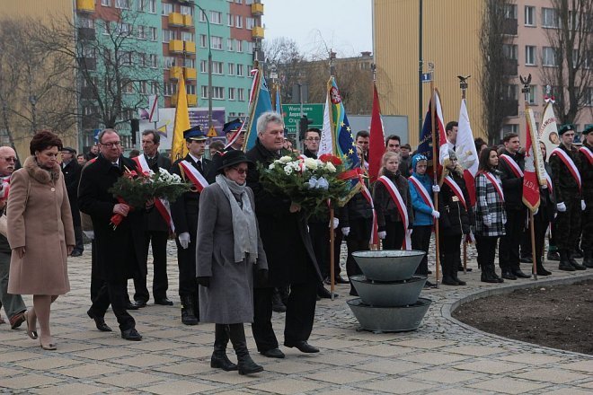 Miejskie obchody Narodowego Dnia Pamięci Żołnierzy Wyklętych [01.03.2015] - zdjęcie #91 - eOstroleka.pl