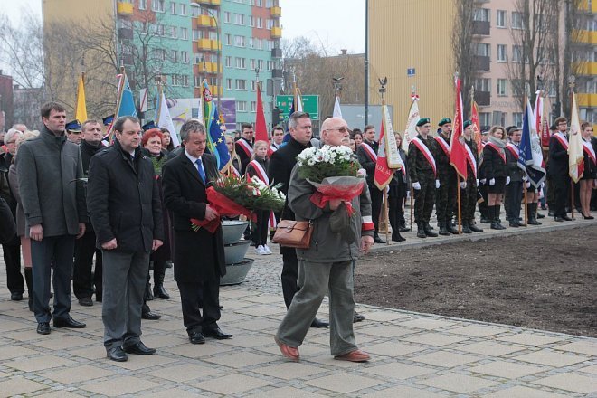 Miejskie obchody Narodowego Dnia Pamięci Żołnierzy Wyklętych [01.03.2015] - zdjęcie #89 - eOstroleka.pl