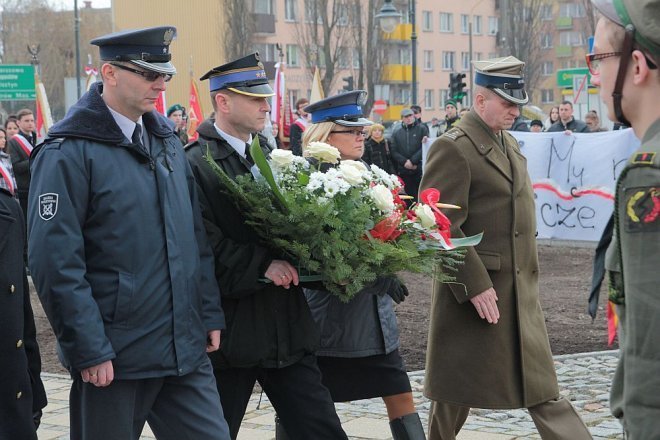 Miejskie obchody Narodowego Dnia Pamięci Żołnierzy Wyklętych [01.03.2015] - zdjęcie #73 - eOstroleka.pl