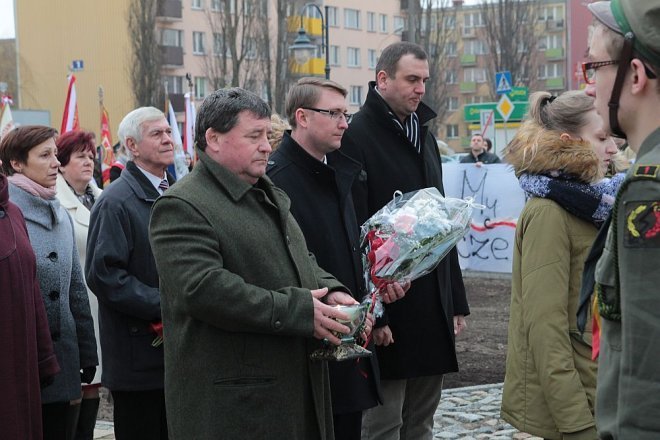 Miejskie obchody Narodowego Dnia Pamięci Żołnierzy Wyklętych [01.03.2015] - zdjęcie #139 - eOstroleka.pl