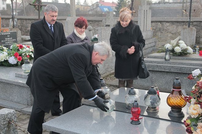 Miejskie obchody Narodowego Dnia Pamięci Żołnierzy Wyklętych [01.03.2015] - zdjęcie #150 - eOstroleka.pl