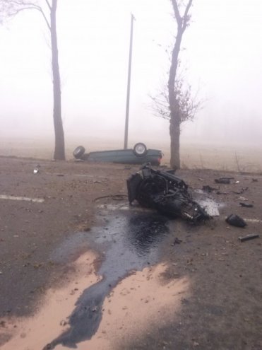 Myszyniec: BMW uderzyło w drzewo. Na liczniku było ponad 210 km/h. Z wraku wypadł silnik [02.03.2015[ - zdjęcie #3 - eOstroleka.pl