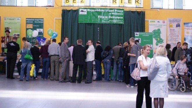 Ostrołęckie Targi Pracy Bez Barier (17.06.2009) - zdjęcie #28 - eOstroleka.pl