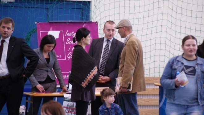 Ostrołęckie Targi Pracy Bez Barier (17.06.2009) - zdjęcie #25 - eOstroleka.pl