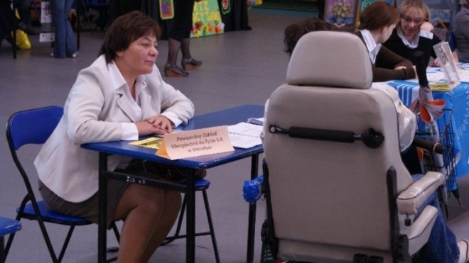 Ostrołęckie Targi Pracy Bez Barier (17.06.2009) - zdjęcie #11 - eOstroleka.pl