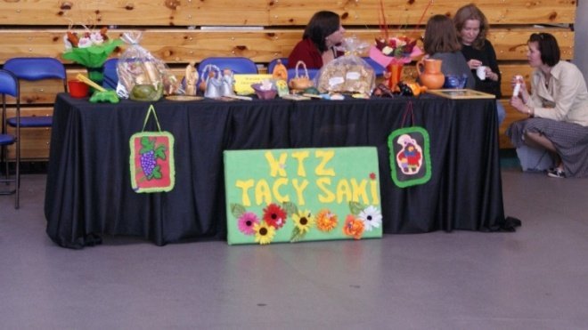 Ostrołęckie Targi Pracy Bez Barier (17.06.2009) - zdjęcie #9 - eOstroleka.pl