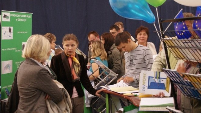 Ostrołęckie Targi Pracy Bez Barier (17.06.2009) - zdjęcie #3 - eOstroleka.pl