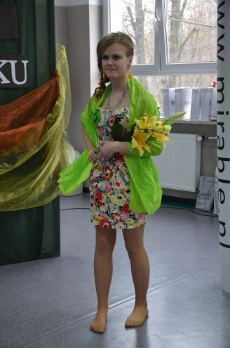 VII edycja Festiwalu Fryzjerstwa Artystycznego w Zespole Szkół Zawodowych nr 2 [05.03.2015] - zdjęcie #11 - eOstroleka.pl