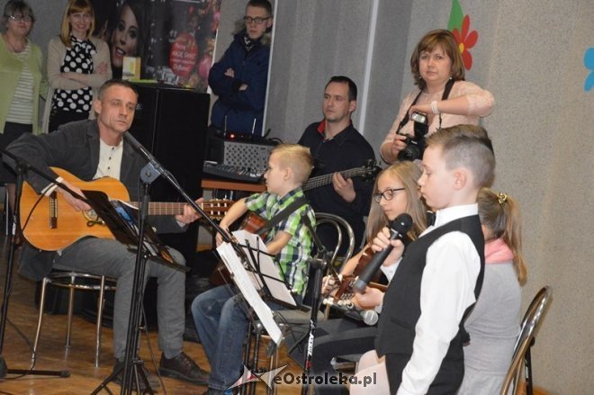Dzień Kobiet w Klubie Lokator OSM [07.03.2015] - zdjęcie #8 - eOstroleka.pl