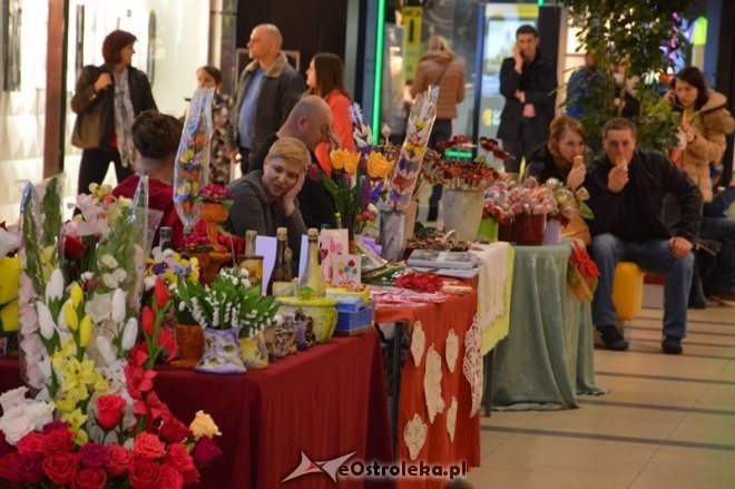 Dzień Kobiet w Galerii Bursztynowej [08.03.2015] - zdjęcie #57 - eOstroleka.pl