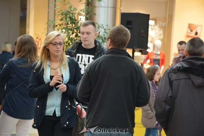 Dzień Kobiet w Galerii Bursztynowej [08.03.2015] - zdjęcie #52 - eOstroleka.pl