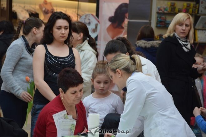 Dzień Kobiet w Galerii Bursztynowej [08.03.2015] - zdjęcie #46 - eOstroleka.pl