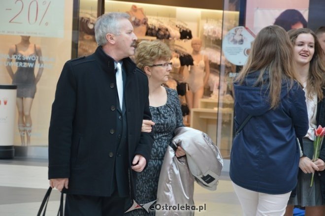 Dzień Kobiet w Galerii Bursztynowej [08.03.2015] - zdjęcie #40 - eOstroleka.pl