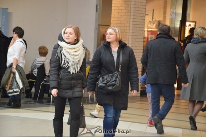 Dzień Kobiet w Galerii Bursztynowej [08.03.2015] - zdjęcie #29 - eOstroleka.pl