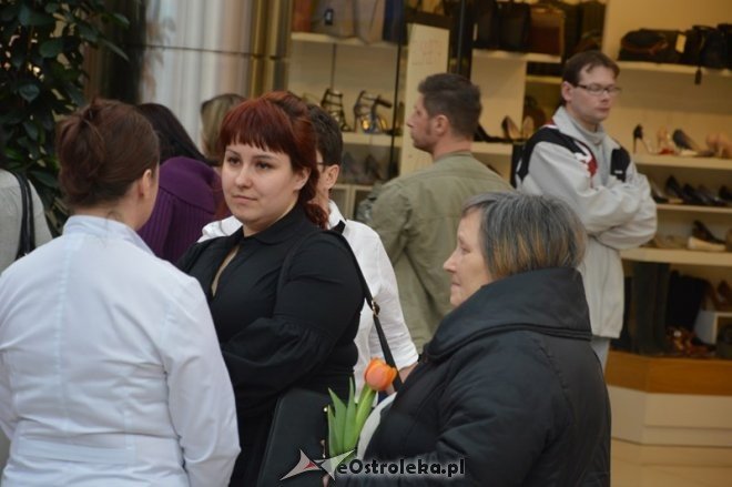 Dzień Kobiet w Galerii Bursztynowej [08.03.2015] - zdjęcie #22 - eOstroleka.pl