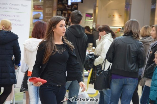 Dzień Kobiet w Galerii Bursztynowej [08.03.2015] - zdjęcie #9 - eOstroleka.pl