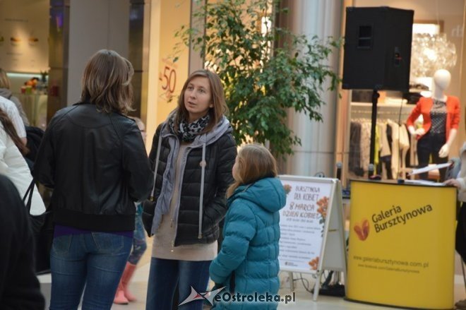 Dzień Kobiet w Galerii Bursztynowej [08.03.2015] - zdjęcie #8 - eOstroleka.pl