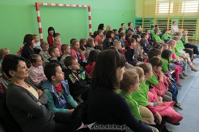 Dzień otwarty w Szkole Podstawowej nr 2 w Ostrołęce [10.03.2015] - zdjęcie #6 - eOstroleka.pl