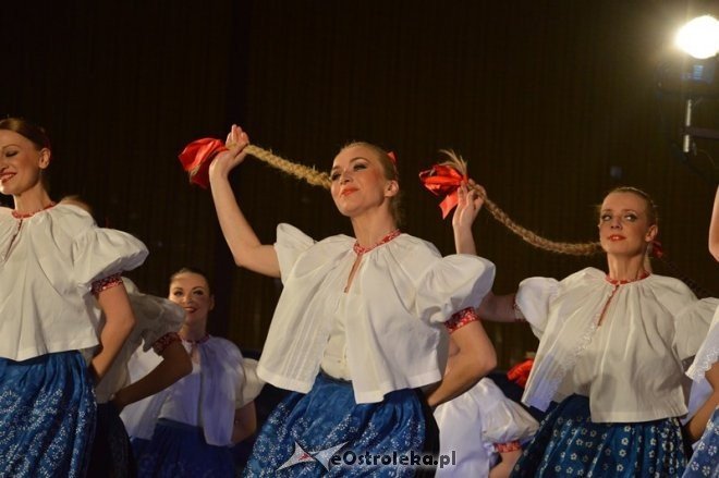 Koncert Zespołu Pieśni i Tańca ŚLĄSK [13.03.2015] - zdjęcie #57 - eOstroleka.pl