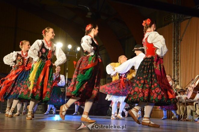Koncert Zespołu Pieśni i Tańca ŚLĄSK [13.03.2015] - zdjęcie #77 - eOstroleka.pl