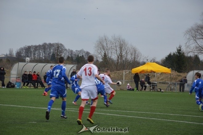 Narew Ostrołęka - Wisła II Płock [14.03.2015] - zdjęcie #1 - eOstroleka.pl
