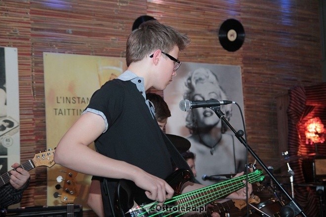 BL Blues Band, Przeciąg i Dracoaster zagrali charytatywnie dla Emilii Obrębskiej [16.03.2015] - zdjęcie #9 - eOstroleka.pl