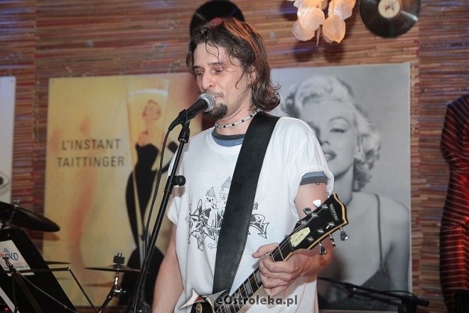 BL Blues Band, Przeciąg i Dracoaster zagrali charytatywnie dla Emilii Obrębskiej [16.03.2015] - zdjęcie #12 - eOstroleka.pl