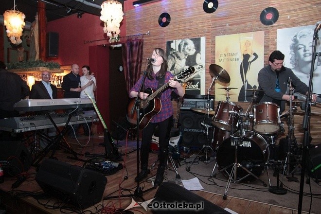 BL Blues Band, Przeciąg i Dracoaster zagrali charytatywnie dla Emilii Obrębskiej [16.03.2015] - zdjęcie #14 - eOstroleka.pl
